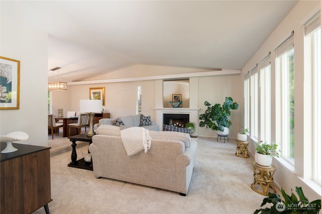 138 Point Fosdick Circle NW, Gig Harbor, WA 98335