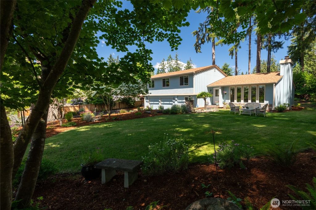 138 Point Fosdick Circle NW, Gig Harbor, WA 98335