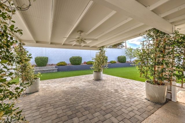 927 Anchor Drive, Henderson, NV 89015