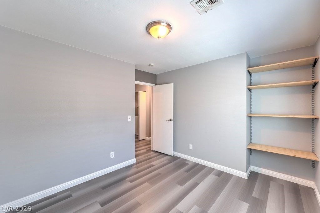 Image 23 of property listing at 927 Anchor Drive, Henderson, NV 89015
