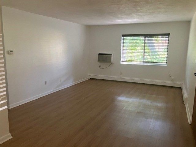 368 Lincoln 9, Waltham, MA 02452