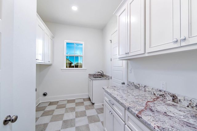222 Rue Richard, Gray, LA 70364