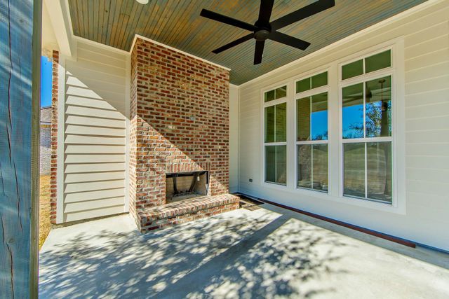 222 Rue Richard, Gray, LA 70364