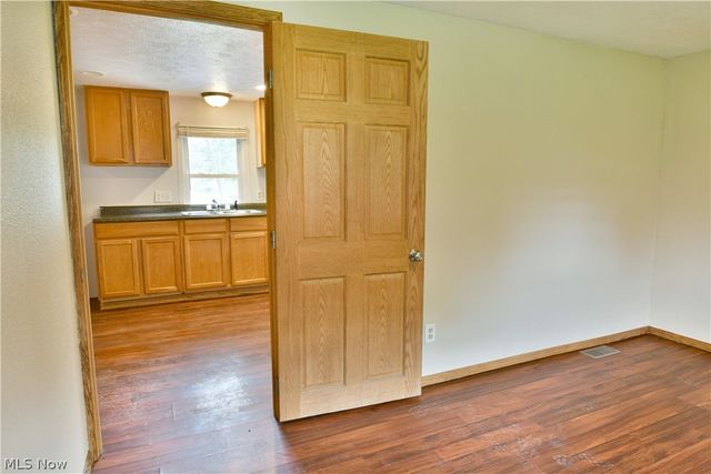 800 N Leavitt Road, Leavittsburg, OH 44430