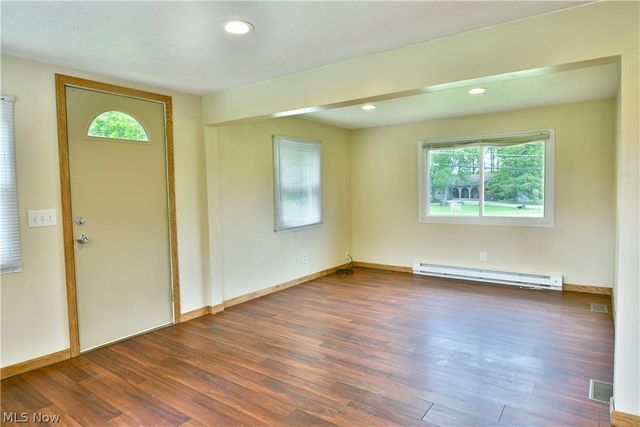 800 N Leavitt Road, Leavittsburg, OH 44430