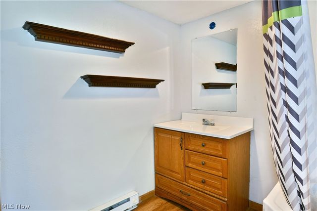 800 N Leavitt Road, Leavittsburg, OH 44430