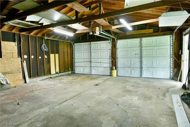 800 N Leavitt Road, Leavittsburg, OH 44430