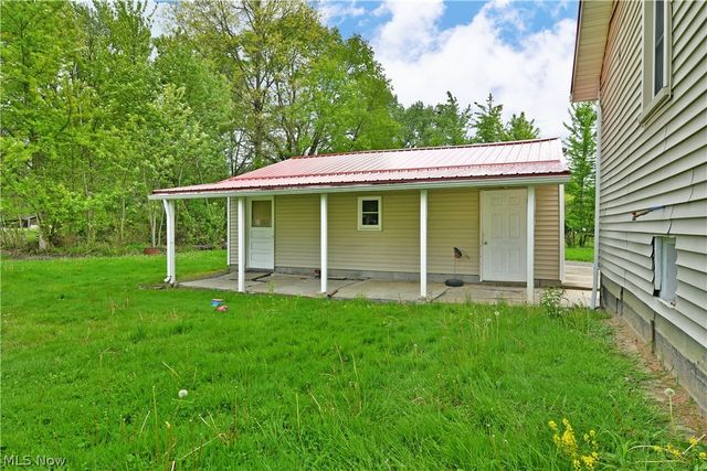 800 N Leavitt Road, Leavittsburg, OH 44430