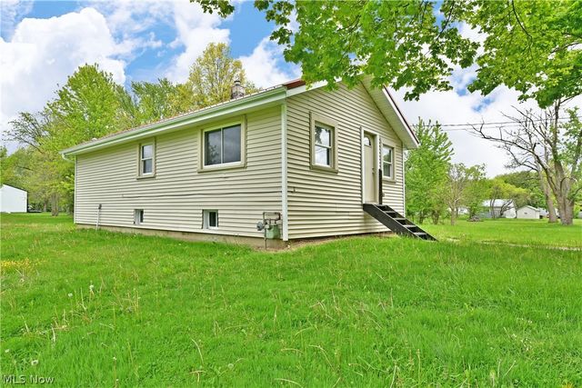 800 N Leavitt Road, Leavittsburg, OH 44430