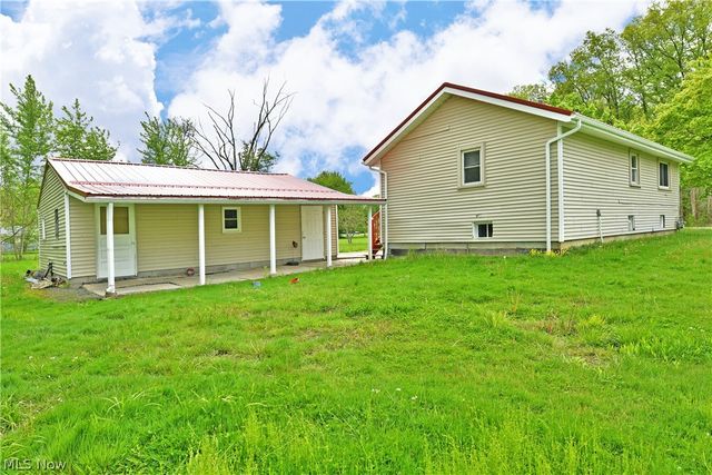 800 N Leavitt Road, Leavittsburg, OH 44430