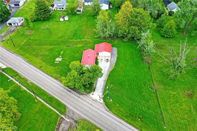 800 N Leavitt Road, Leavittsburg, OH 44430