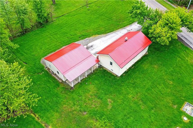 800 N Leavitt Road, Leavittsburg, OH 44430