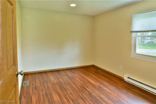 800 N Leavitt Road, Leavittsburg, OH 44430