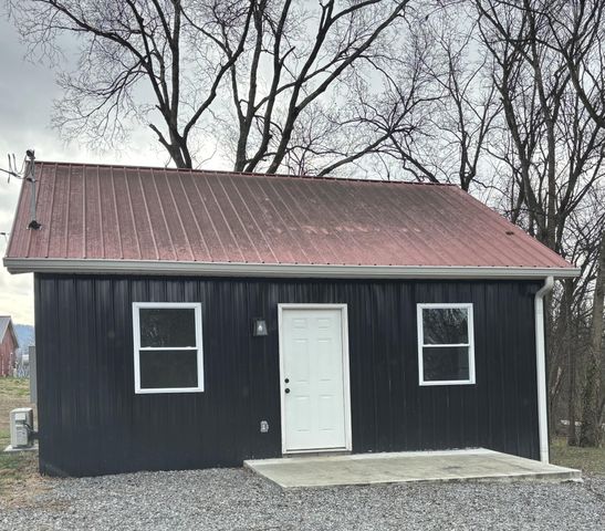 128 County Road 882, Etowah, TN 37331