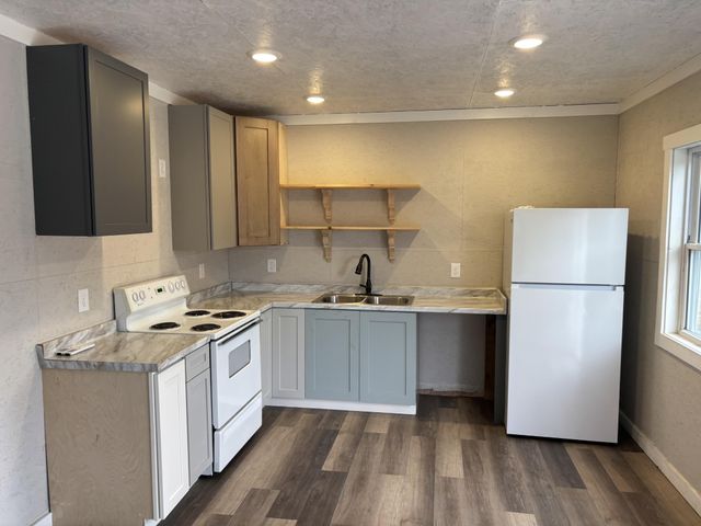 128 County Road 882, Etowah, TN 37331