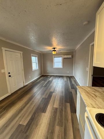 128 County Road 882, Etowah, TN 37331
