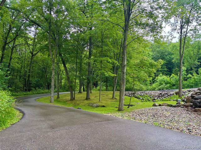 4832 Hosner Road, Oxford, MI 48370