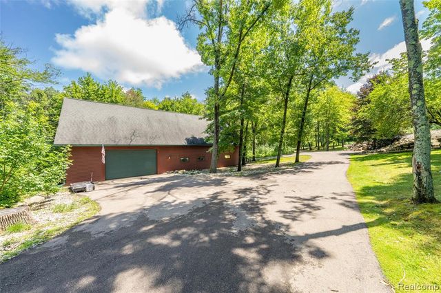 4832 Hosner Road, Oxford, MI 48370
