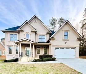 5681 Southcrest Lane, Lithonia, GA 30038