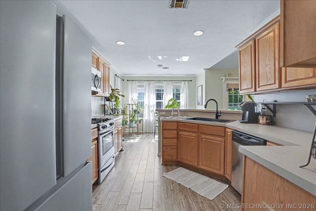 1321 S 214th West Avenue, Sand Springs, OK 74063
