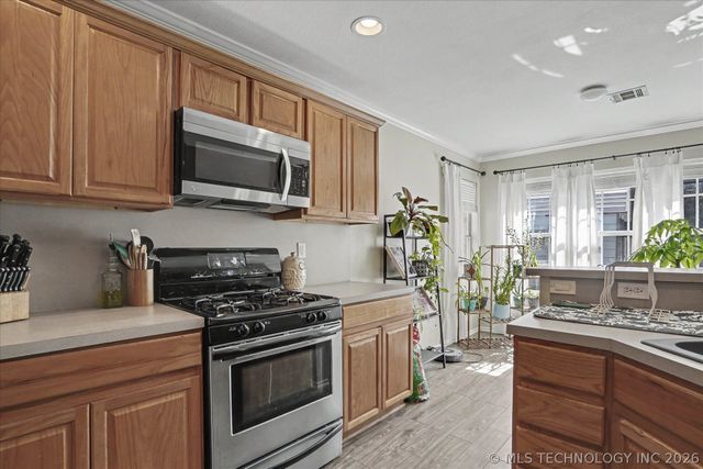 1321 S 214th West Avenue, Sand Springs, OK 74063