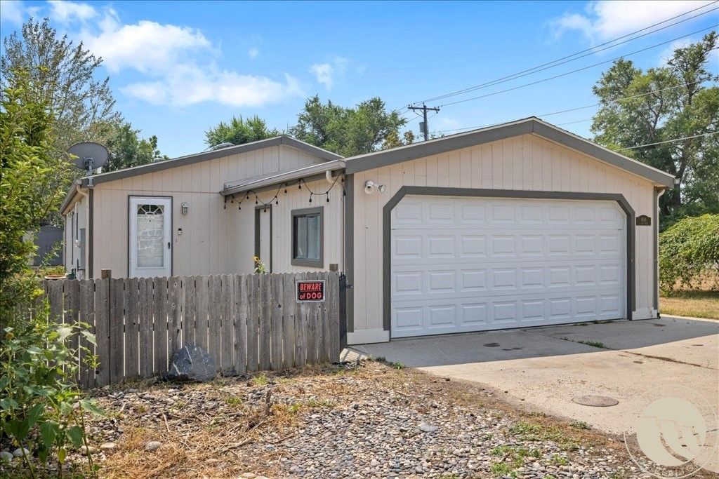 806 S Heights Lane, Billings, MT 59105 photo 2