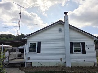 120 McVay Street, Crane, IN 47522