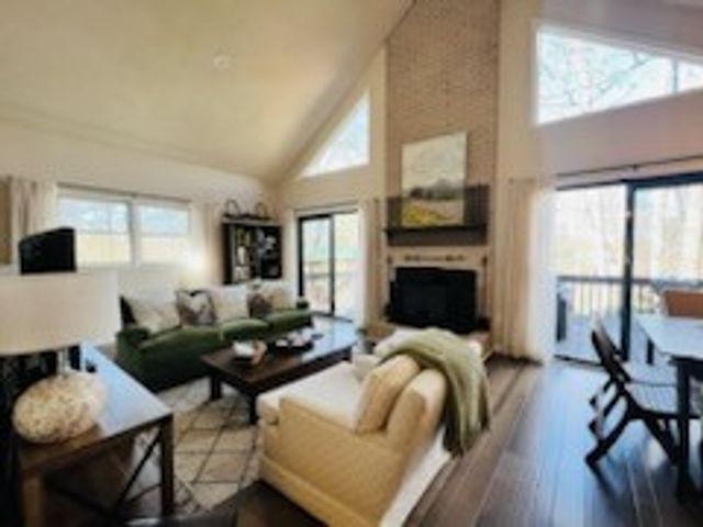 1070 Hawkins Road, Seneca, SC 29672
