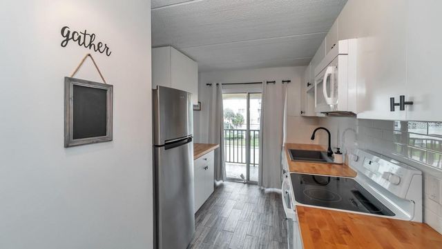 4435 1ST STREET NE 308, St Petersburg, FL 33703