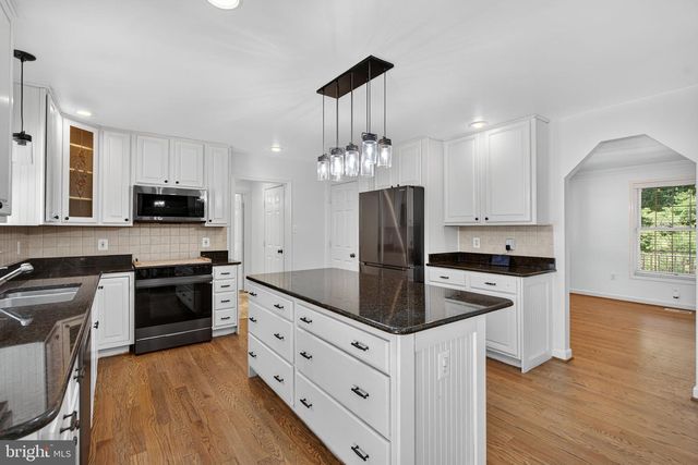 124 FAWN HILLS DR, Fredericksburg, VA 22407