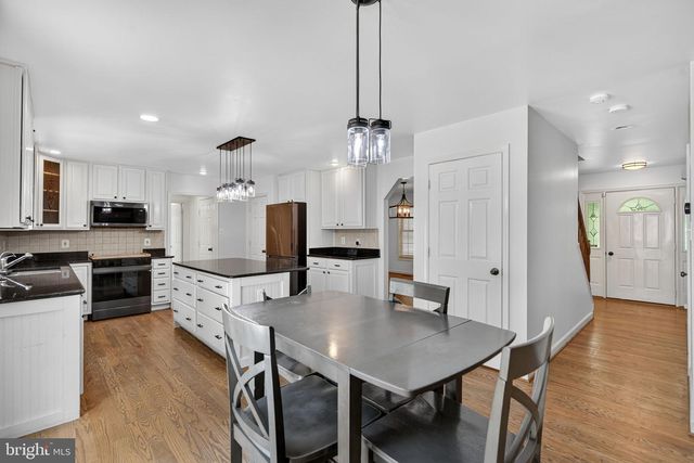 124 FAWN HILLS DR, Fredericksburg, VA 22407