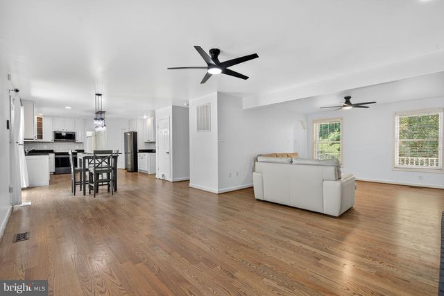 124 FAWN HILLS DR, Fredericksburg, VA 22407