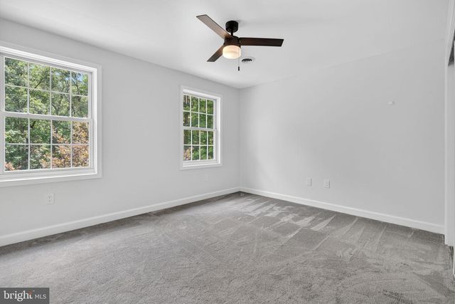 124 FAWN HILLS DR, Fredericksburg, VA 22407