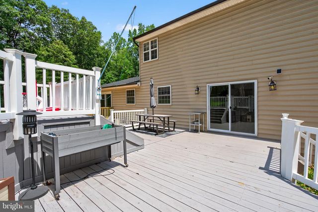 124 FAWN HILLS DR, Fredericksburg, VA 22407