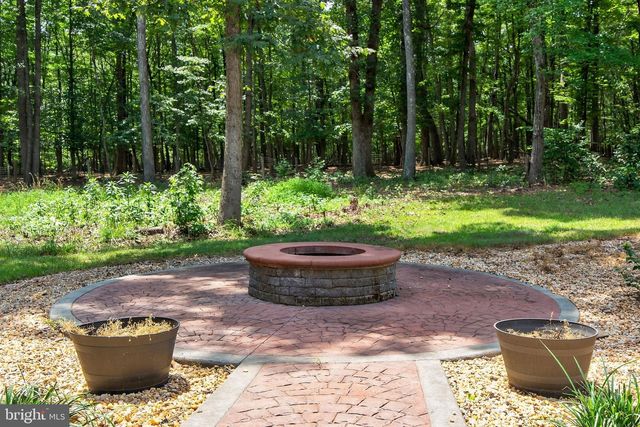 124 FAWN HILLS DR, Fredericksburg, VA 22407
