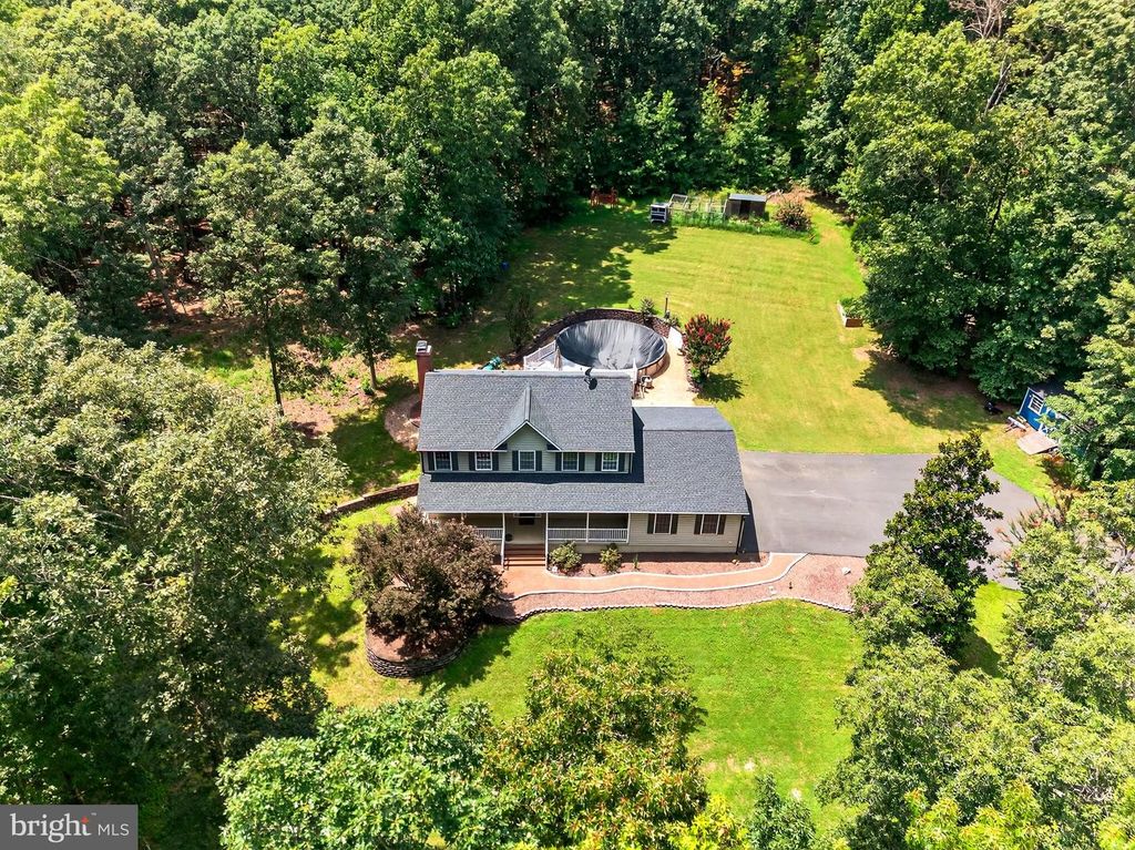 124 FAWN HILLS DR, Fredericksburg, VA 22407