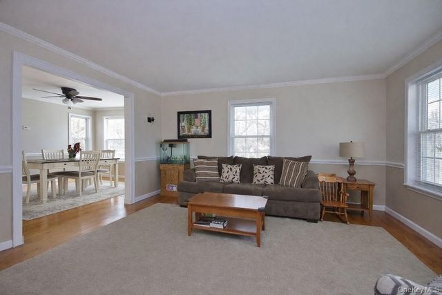 5 Old Field Circle, Pawling, NY 12564