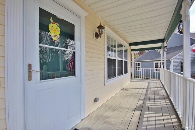 5 Old Field Circle, Pawling, NY 12564