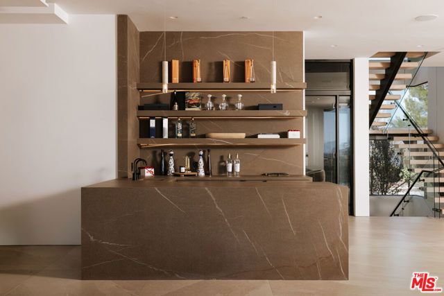 2180 Stradella Road, Los Angeles, CA 90077