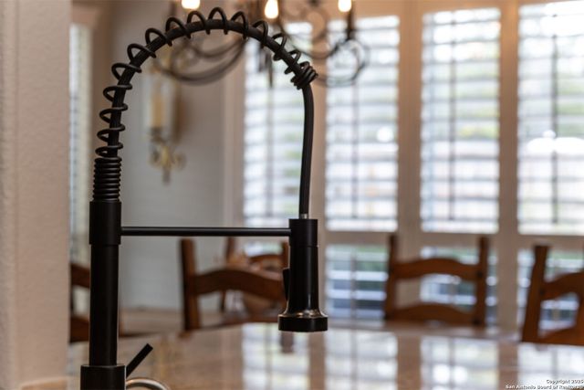 9026 Colfax, Helotes, TX 78023