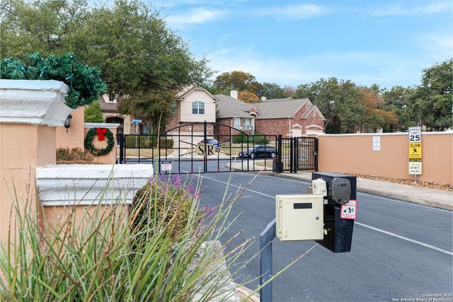 9026 Colfax, Helotes, TX 78023