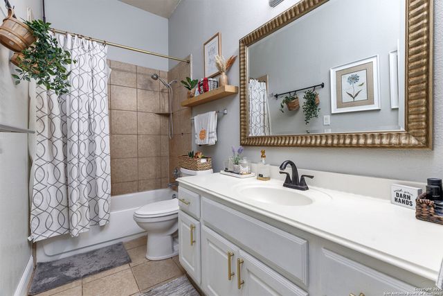 9026 Colfax, Helotes, TX 78023