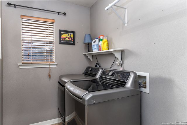 9026 Colfax, Helotes, TX 78023