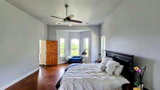 189 Moccasin CYN, Cedar Creek, TX 78612