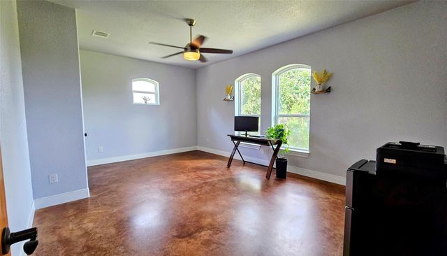 189 Moccasin CYN, Cedar Creek, TX 78612