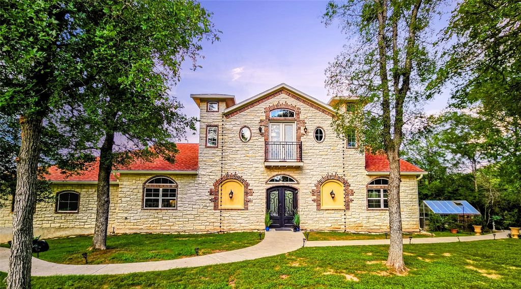 189 Moccasin CYN, Cedar Creek, TX 78612