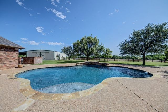 334 FM 2264, Decatur, TX 76234