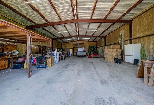 334 FM 2264, Decatur, TX 76234