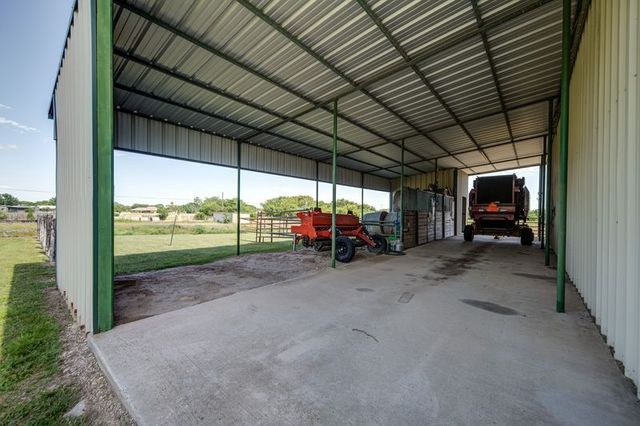 334 FM 2264, Decatur, TX 76234