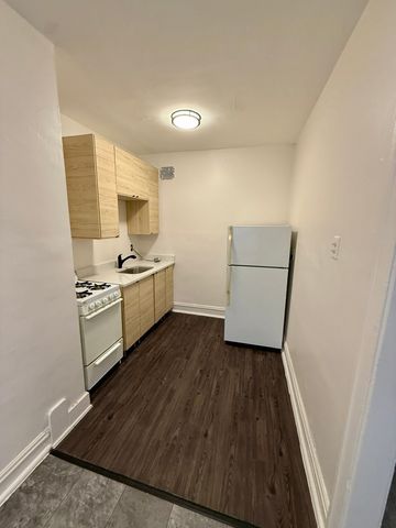 5309 N Winthrop Avenue 216, Chicago, IL 60640